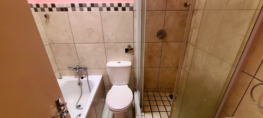 2 Bedroom Property for Sale in Stratford Green Western Cape